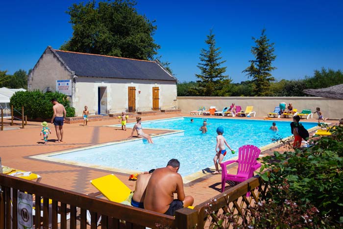 camping-piscine-chauffee-angers